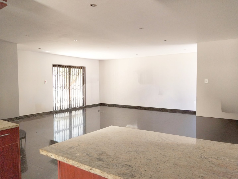 4 Bedroom Property for Sale in Parklands North Western Cape